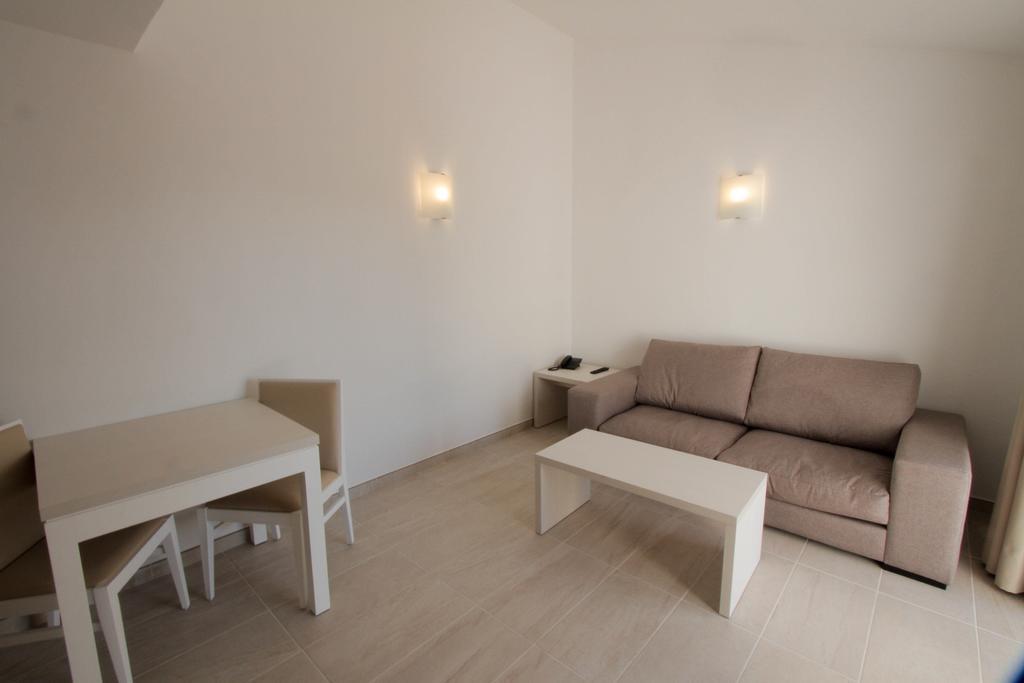 Sagitario Menorca Mar Adults Only Aparthotel Cala en Bosch Phòng bức ảnh